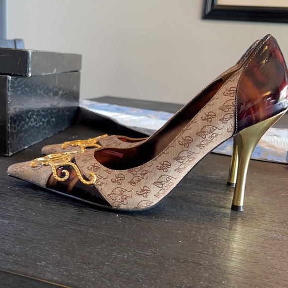 Baby Phat Women’s Gold Brown Slip On High Heels Dress Shoes Size 9 - Picture 4 of 7